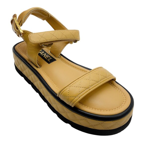 Chanel Tan / Black Quilted Matelasse Lambskin Leather Coco Mark Velcro Platform - Picture 1 of 8
